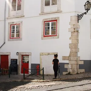 alfama-fado-apartments.hotels-lisbon-portugal.com/