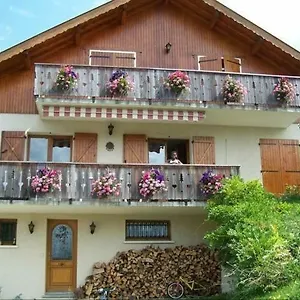https://les-haies-vives.hotels-rhonealpes.com